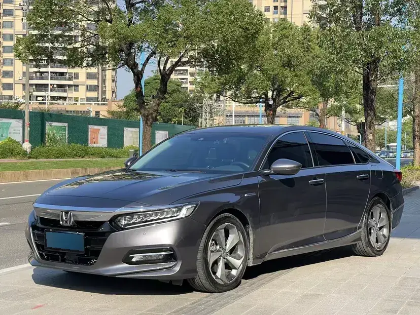 2018 Honda Accord 2.0L 146HP L4 E-CVT Hybrid