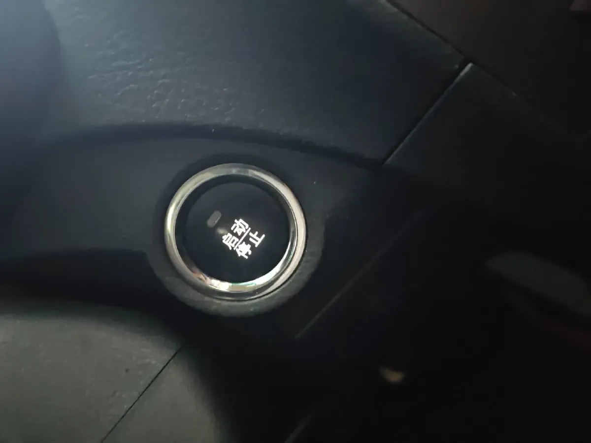 2012 BYD L3 1.5L 109HP L4 5MT,autocango,china used car exporter,china ev exporter,chinese used car exporter,chinese used ev exporter