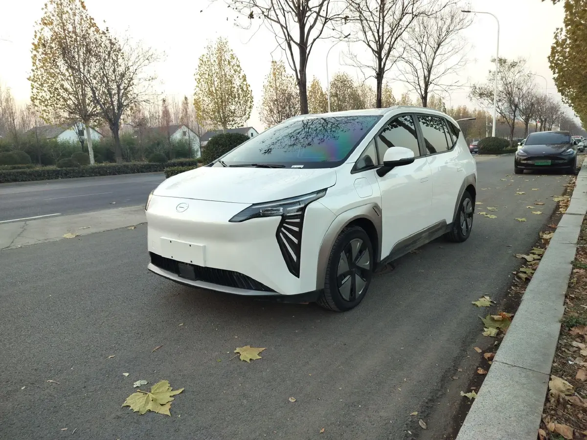 2023 Aion Y BEV 61.7KWH