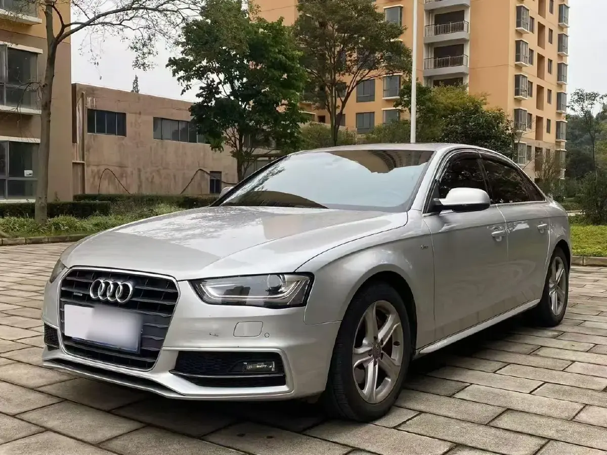 2015 Audi A4L 2.0T 224HP L4 7DCT