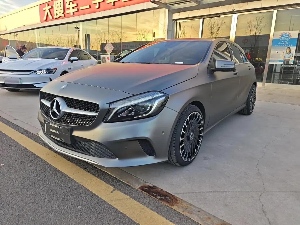 2016 Mercedes-Benz A Class 1.6T 156HP L4 7DCT