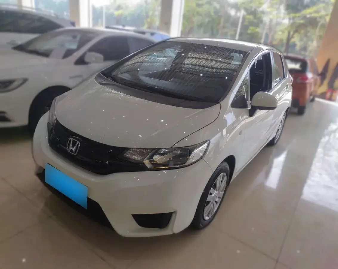 2016 Honda Fit 1.5L 131HP L4 CVT