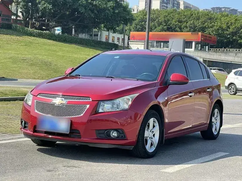 2013 Chevrolet Cruze 1.6L 121HP L4 6AT