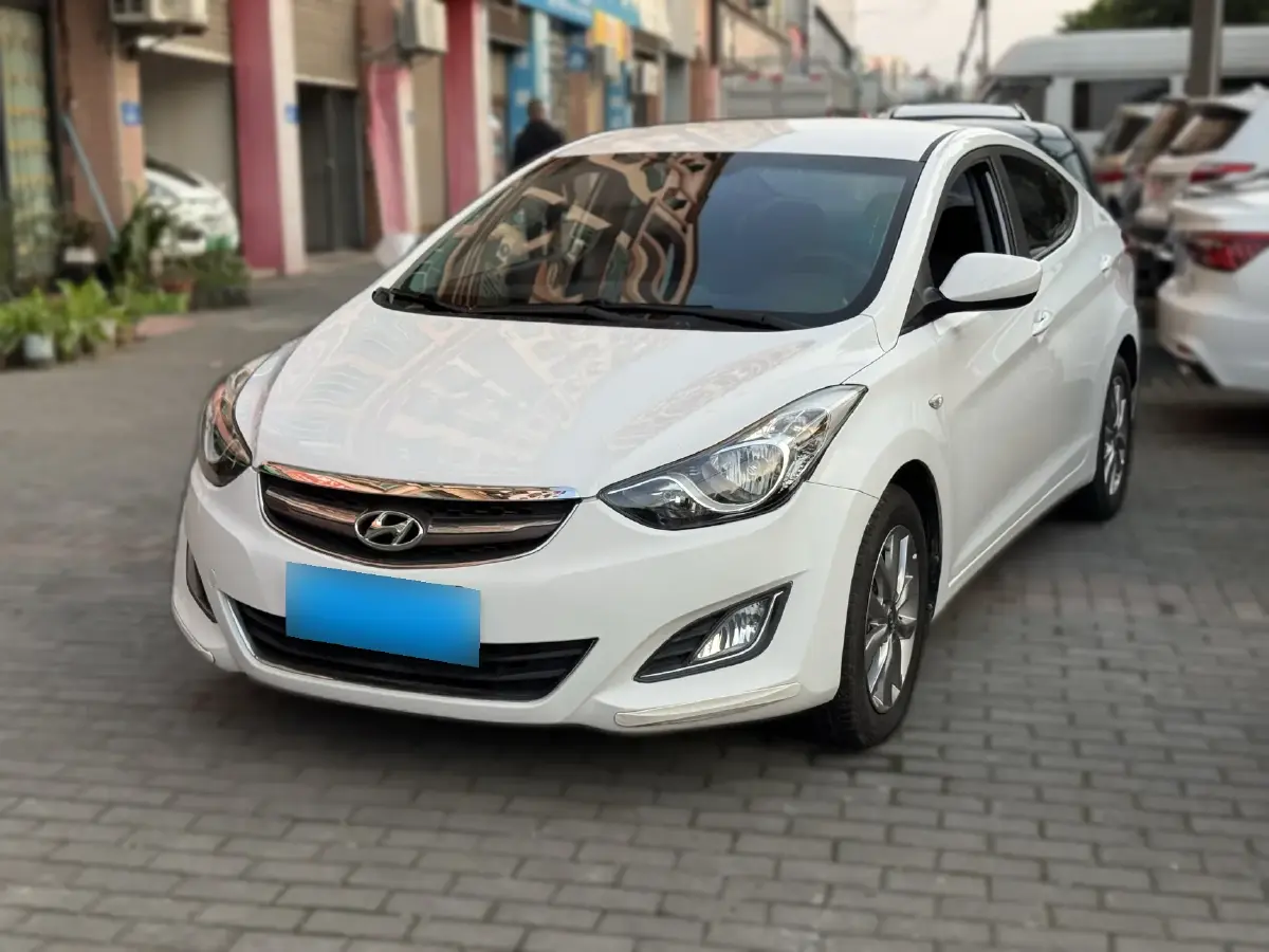 2015 Hyundai Elantra 1.6L 128HP L4 6AT