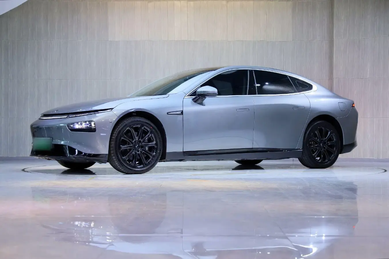 2020 Xpeng P7 BEV 83.1KWH