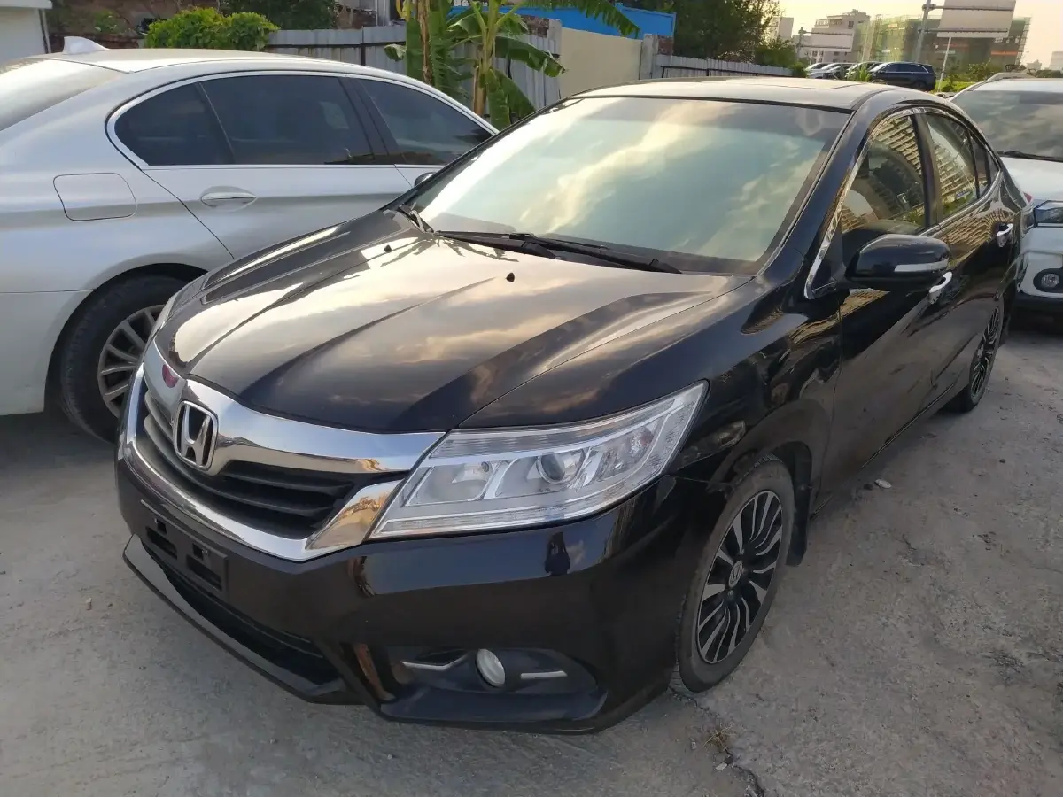 2015 Honda Crider 1.8L 139HP L4 5AT