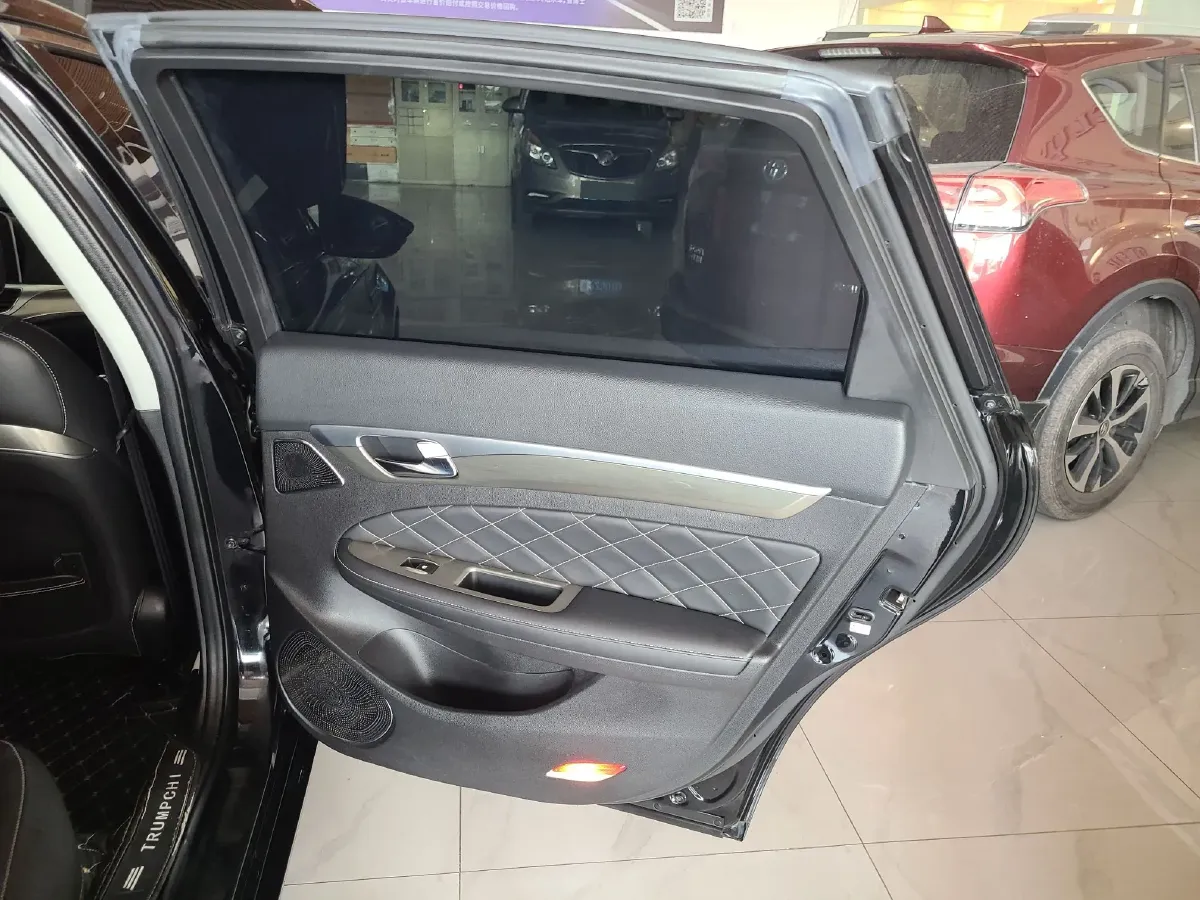 2017 GAC Trumpchi GA8 1.8T 188HP L4 6AT,autocango,china used car exporter,china ev exporter,chinese used car exporter,chinese used ev exporter