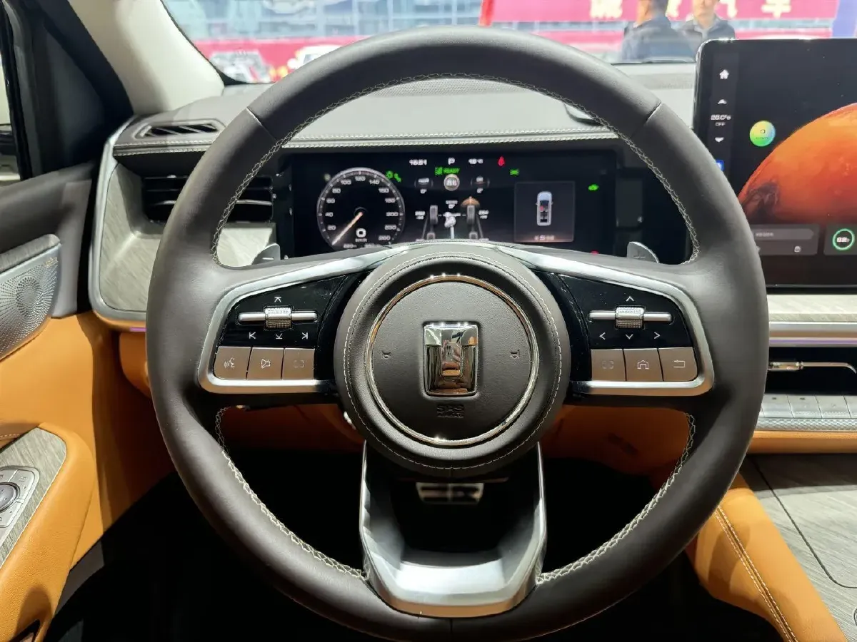 2023 Tank 500 2.0T 252HP L4 9AT PHEV 37.1KWH,autocango,china used car exporter,china ev exporter,chinese used car exporter,chinese used ev exporter