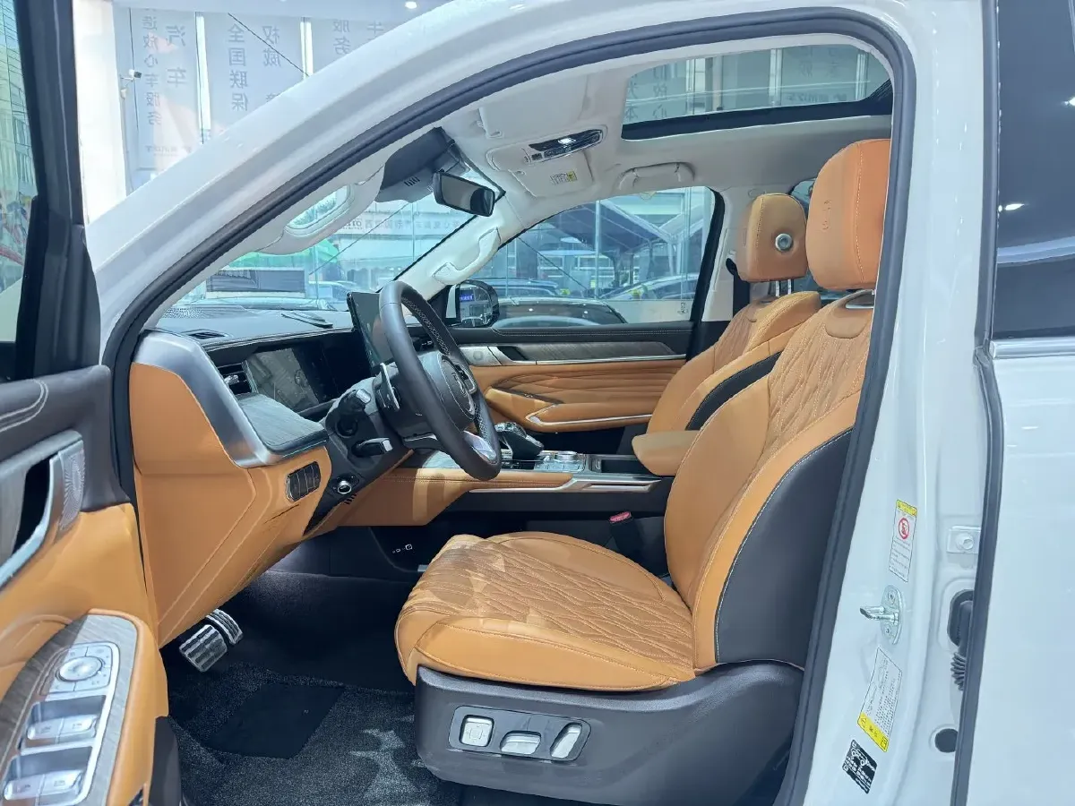 2023 Tank 500 2.0T 252HP L4 9AT PHEV 37.1KWH,autocango,china used car exporter,china ev exporter,chinese used car exporter,chinese used ev exporter