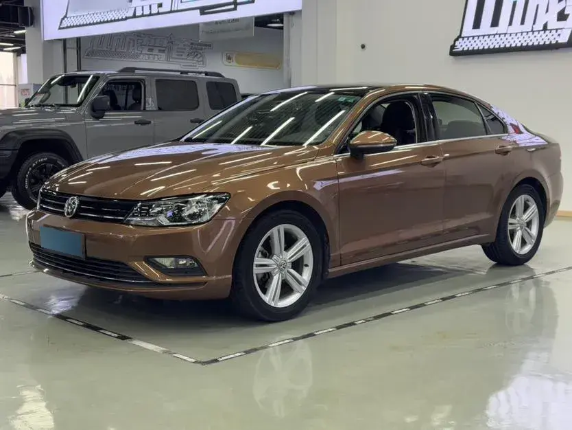 2017 Volkswagen Lamando 1.4T 150HP L4 7DCT