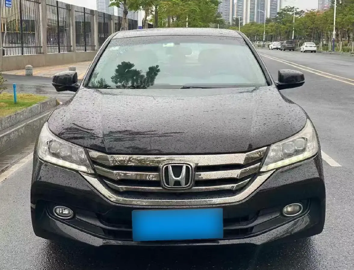 2015 Honda Accord 2.4L 186HP L4 CVT