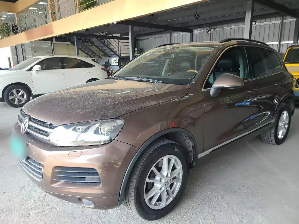 2011 Volkswagen Touareg 3.0T 290HP V6 8AT