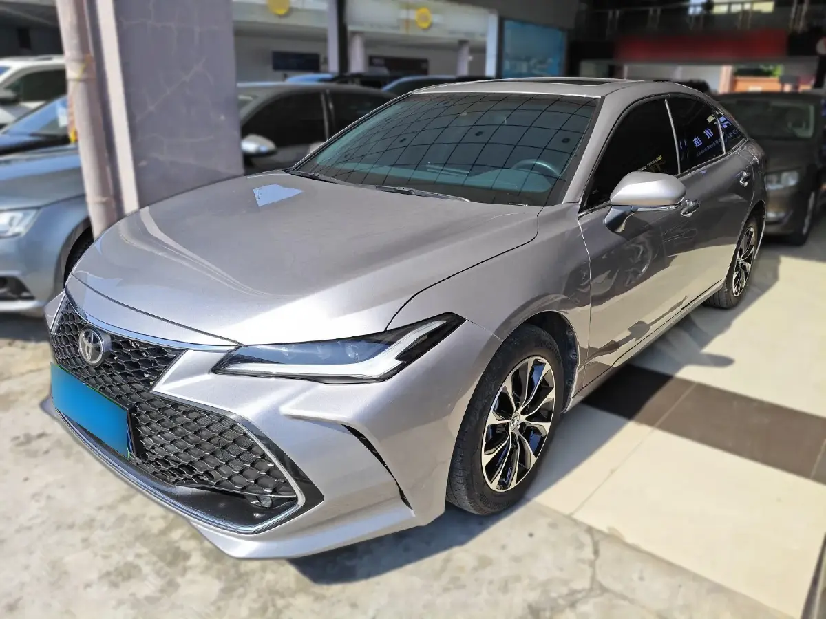 2023 Toyota Avalon 2.5L 207HP L4 8AT