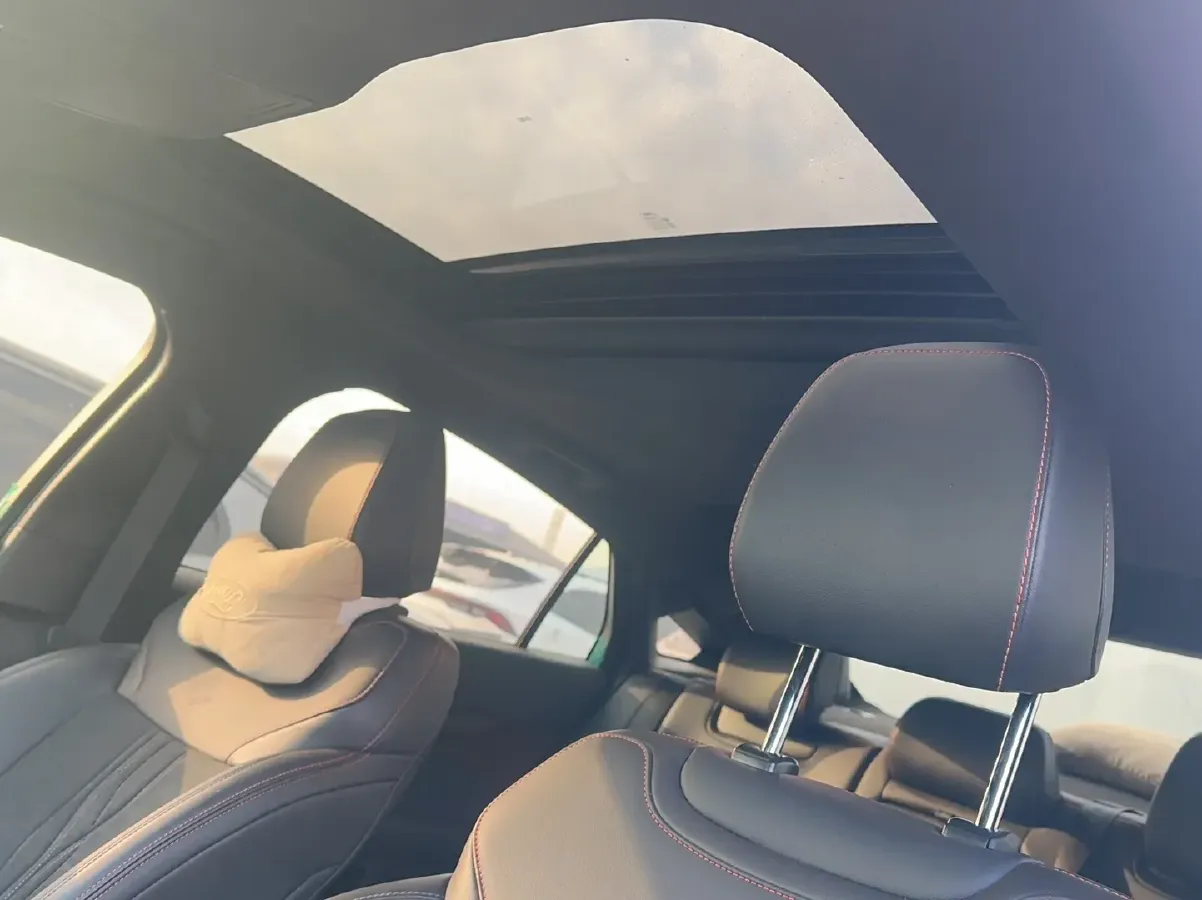 2023 Ford Mondeo 1.5T 190HP L4 8AT,autocango,china used car exporter,china ev exporter,chinese used car exporter,chinese used ev exporter