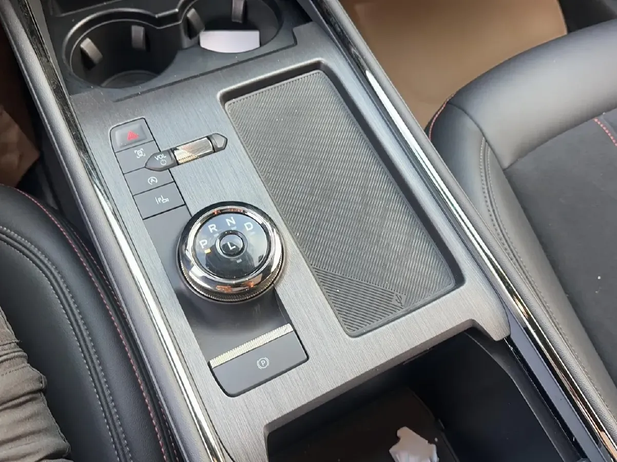 2023 Ford Mondeo 1.5T 190HP L4 8AT,autocango,china used car exporter,china ev exporter,chinese used car exporter,chinese used ev exporter