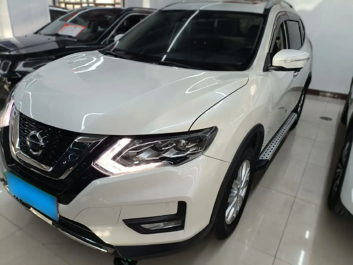 2021 Nissan X-Trail 2.0L 151HP L4 CVT