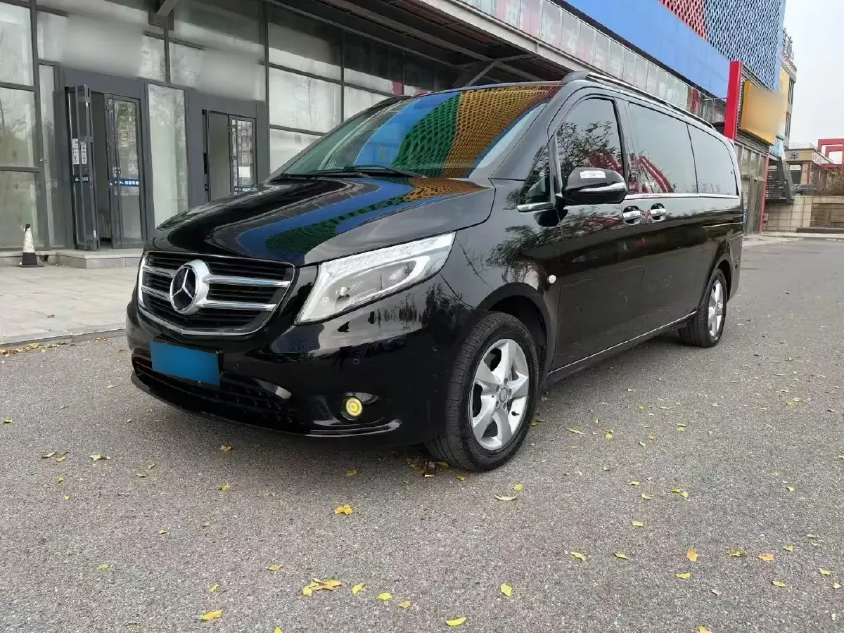 2016 Mercedes-Benz Vito 2.0T 211HP L4 7AT