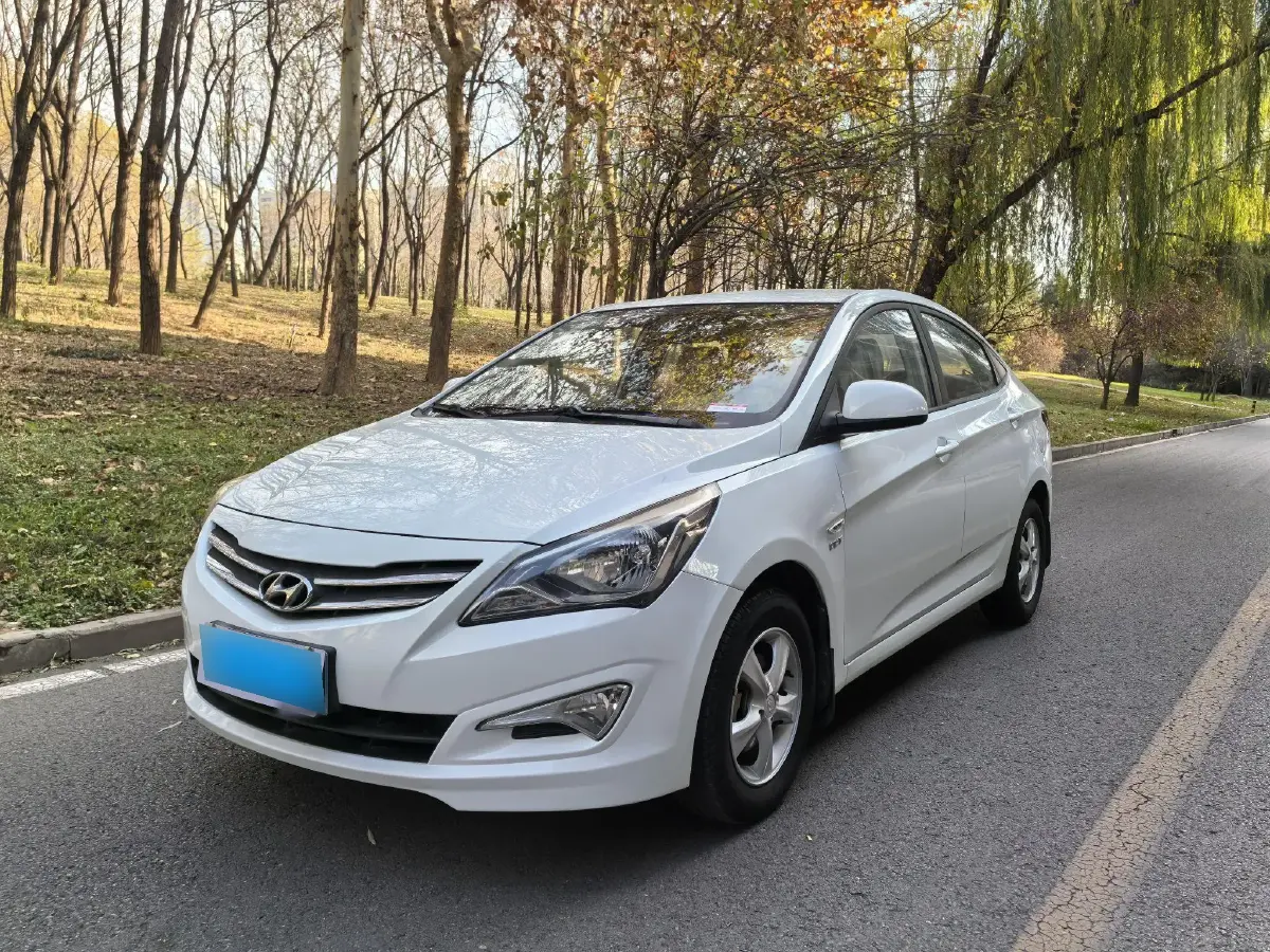 2014 Hyundai Reina 1.4L 107HP L4 4AT