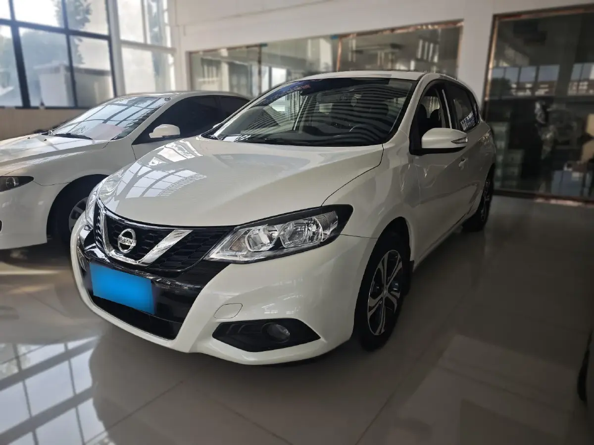 2016 Nissan Tiida 1.6L 126HP L4 CVT