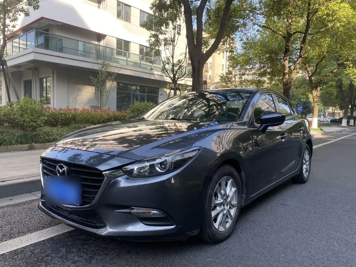 2017 Mazda 3 Axela 1.5L 117HP L4 6AT