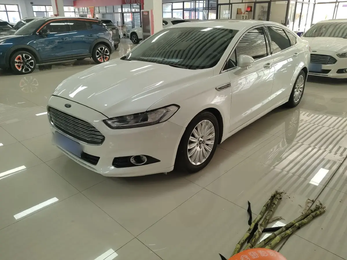 2013 Ford Mondeo 2.0T 203HP L4 6AT