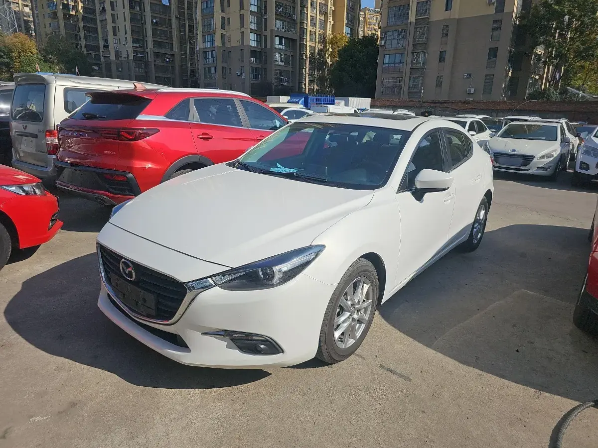 2017 Mazda 3 Axela 1.5L 117HP L4 6MT