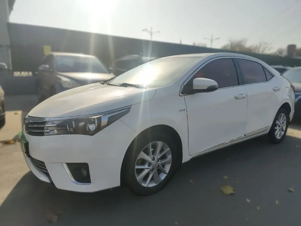 2014 Toyota Corolla 1.6L 122HP L4 CVT