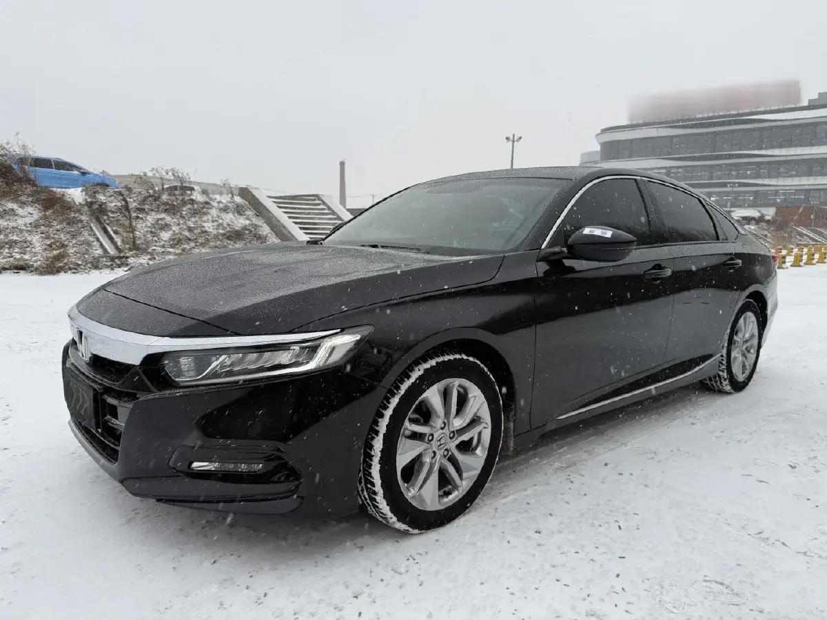 2018 Honda Accord 1.5T 194HP L4 CVT