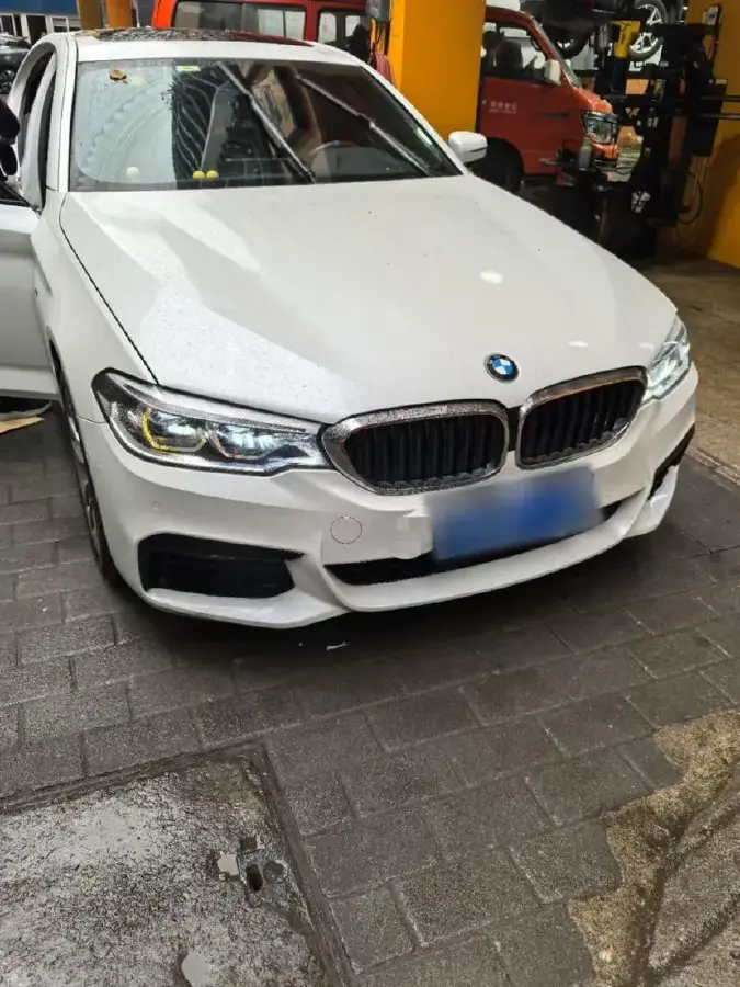 2018 BMW 5 Series 2.0T 184HP L4 8AT