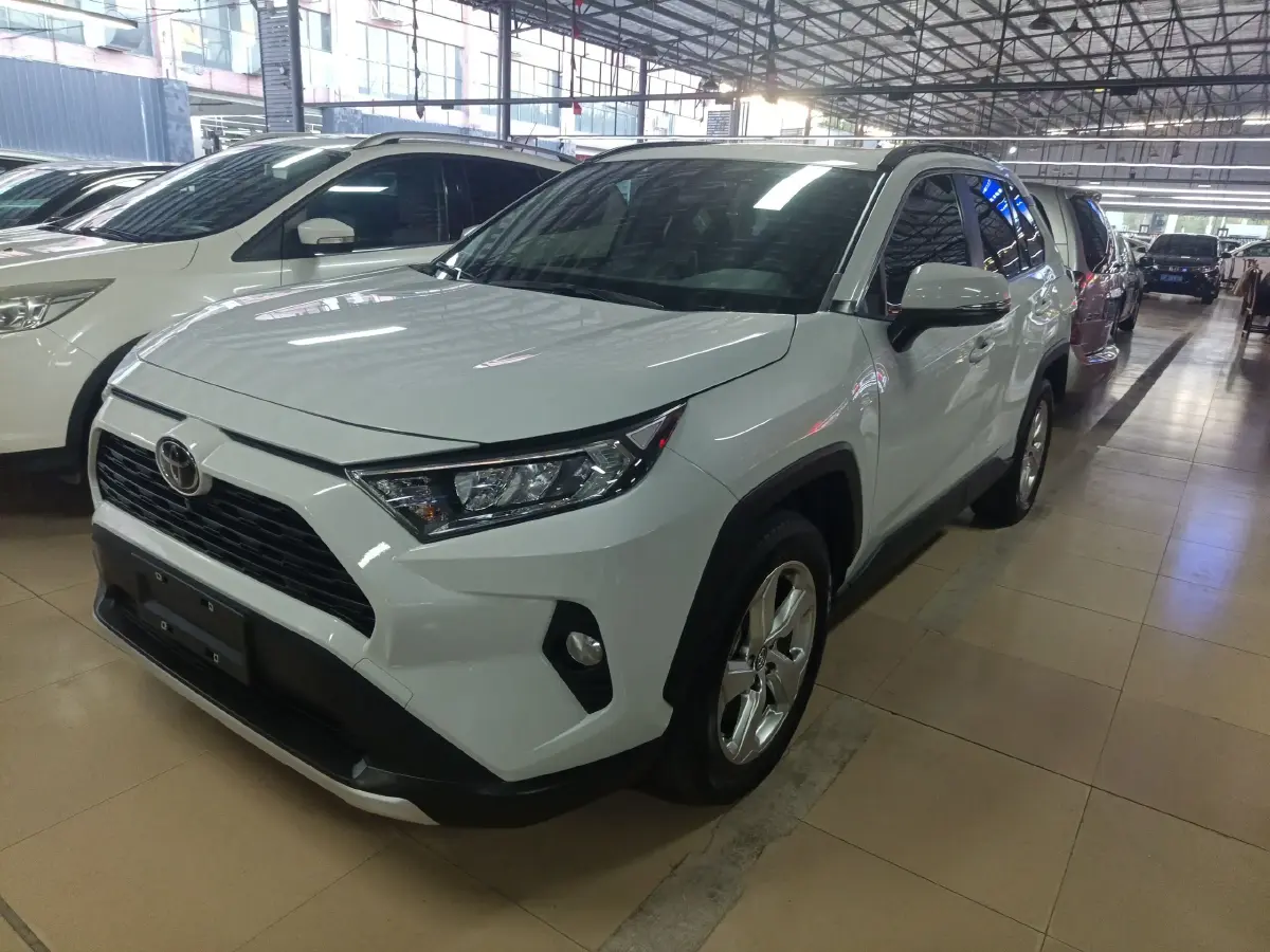 2020 Toyota RAV4 2.0L 171HP L4 CVT