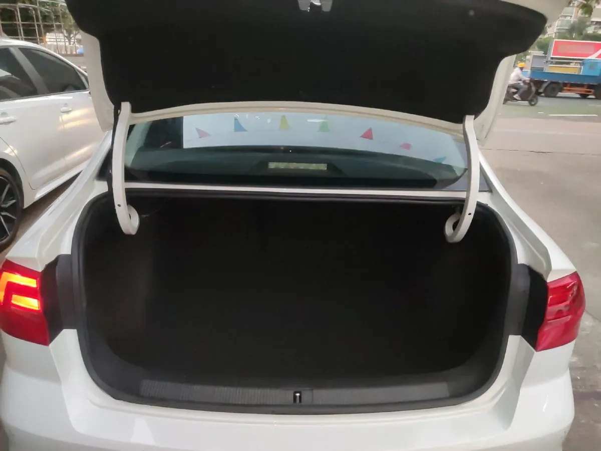 2016 Volkswagen Bora 1.6L 110HP L4 6AT,autocango,china used car exporter,china ev exporter,chinese used car exporter,chinese used ev exporter