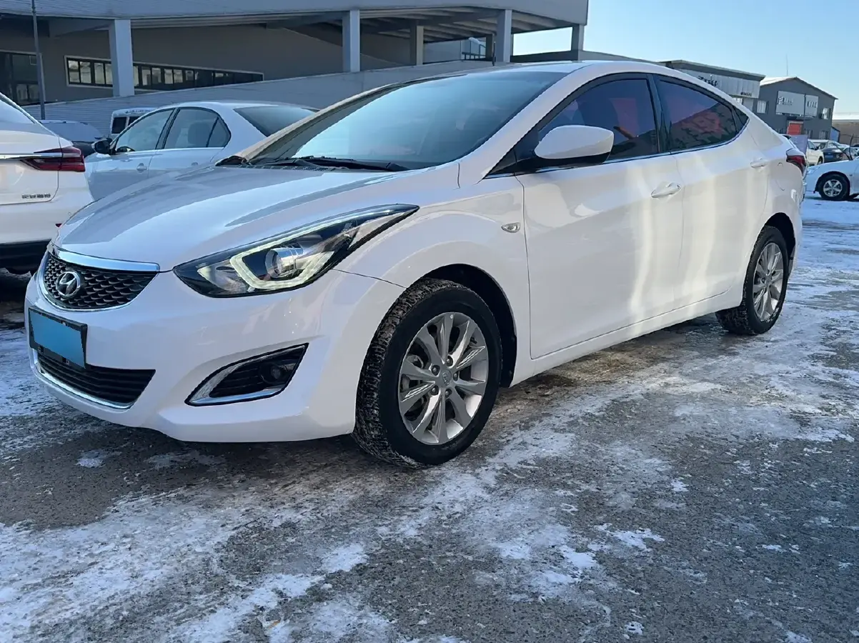 2016 Hyundai Elantra 1.6L 128HP L4 6AT
