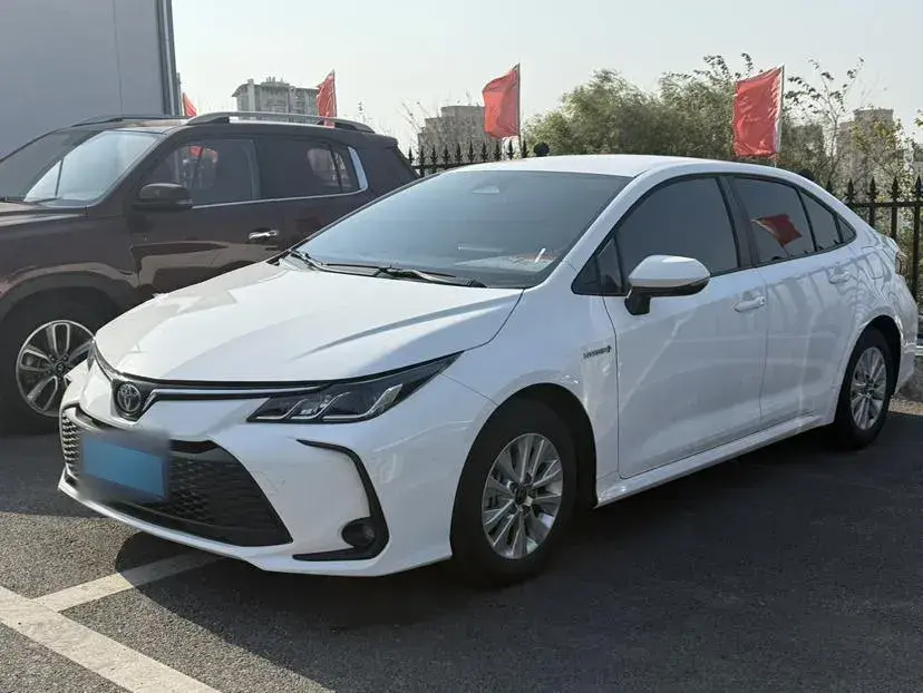 2023 Toyota Corolla 1.8L 98HP L4 E-CVT Hybrid