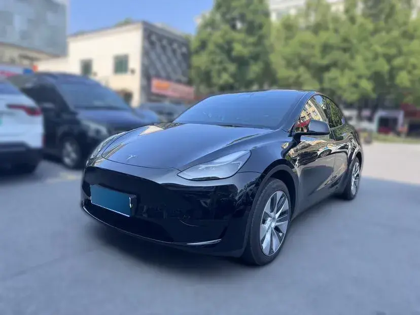 2022 Tesla Model Y BEV 60KWH
