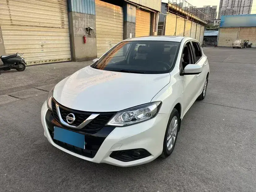 2016 Nissan Tiida 1.6L 126HP L4 CVT