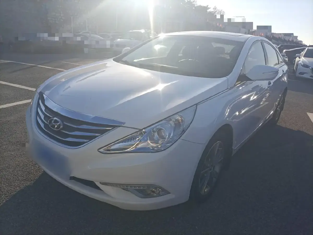 2015 Hyundai Sonata 2.4L 173HP L4 6AT