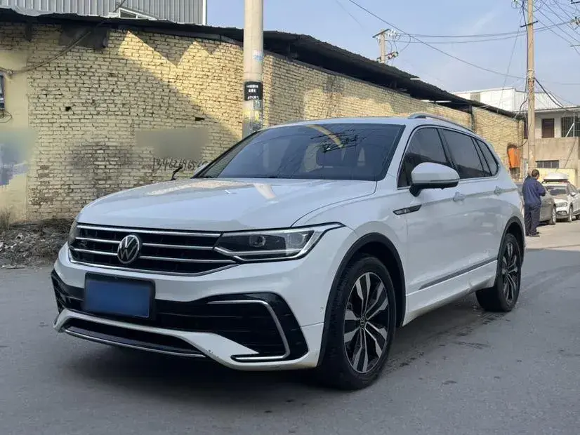 2022 Volkswagen Tiguan L 2.0T 186HP L4 7DCT