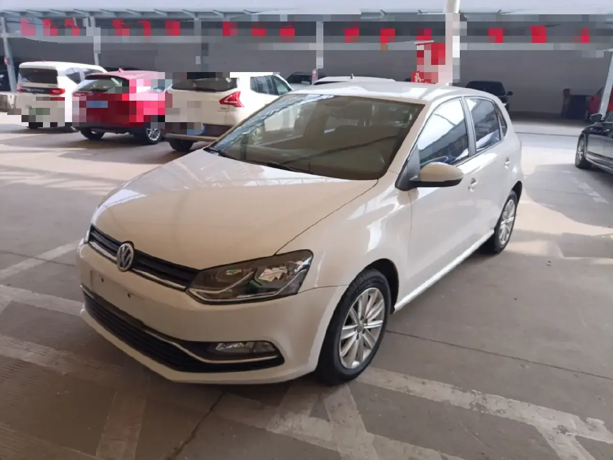 2014 Volkswagen Polo 1.6L 110HP L4 6AT