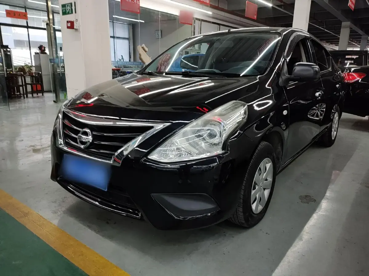 2015 Nissan Sunny 1.5L 112HP L4 CVT