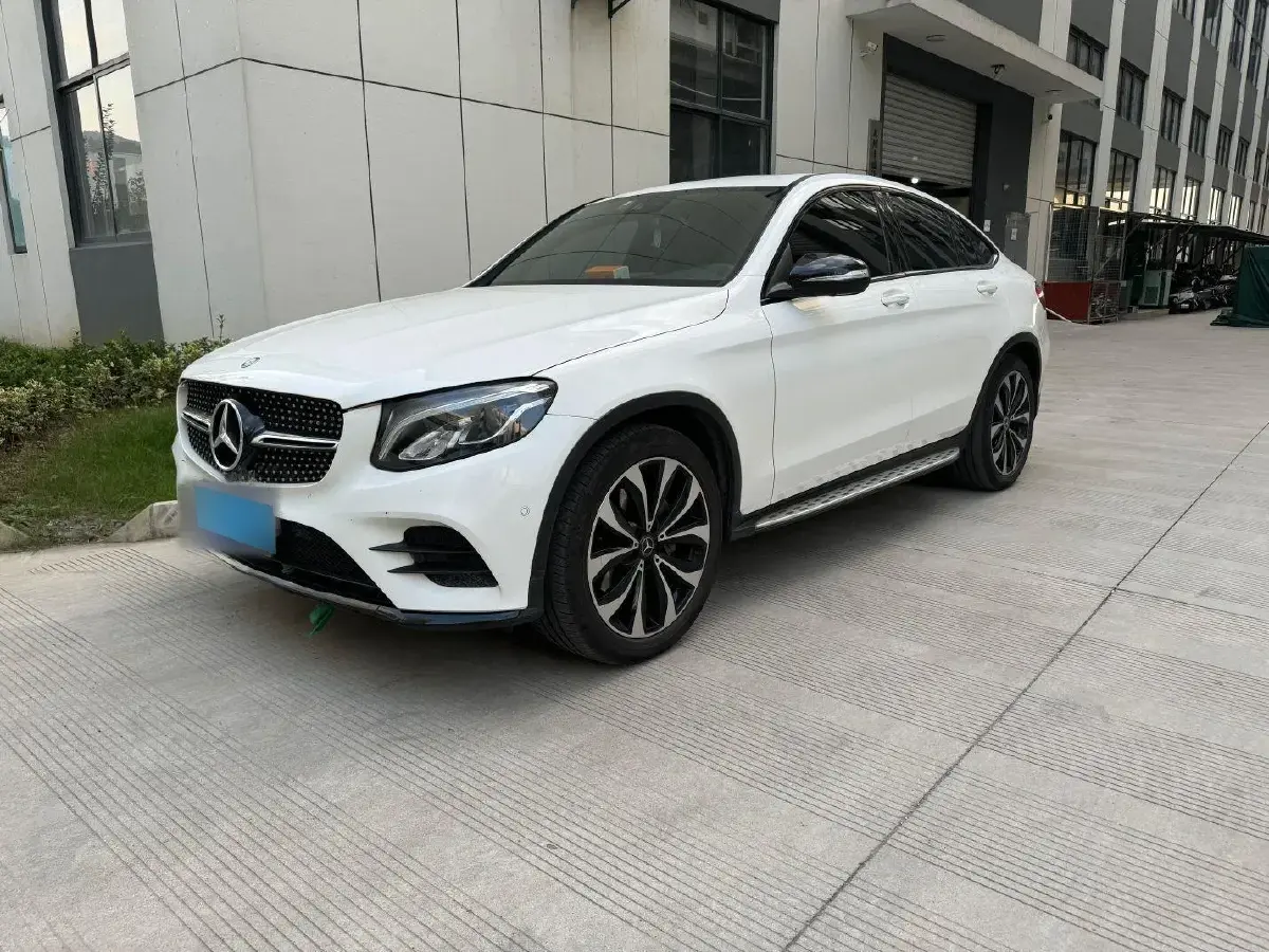 2017 Mercedes-Benz GLC Coupe 2.0T 211HP L4 9AT