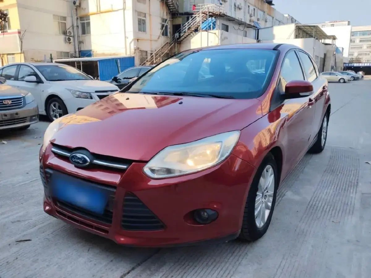 2012 Ford Focus 1.6L 125HP L4 6DCT