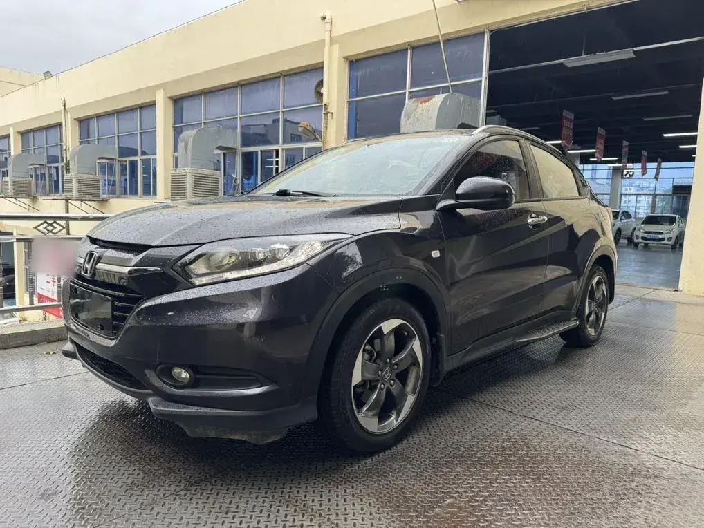 2017 Honda Vezel 1.8L 136HP L4 CVT