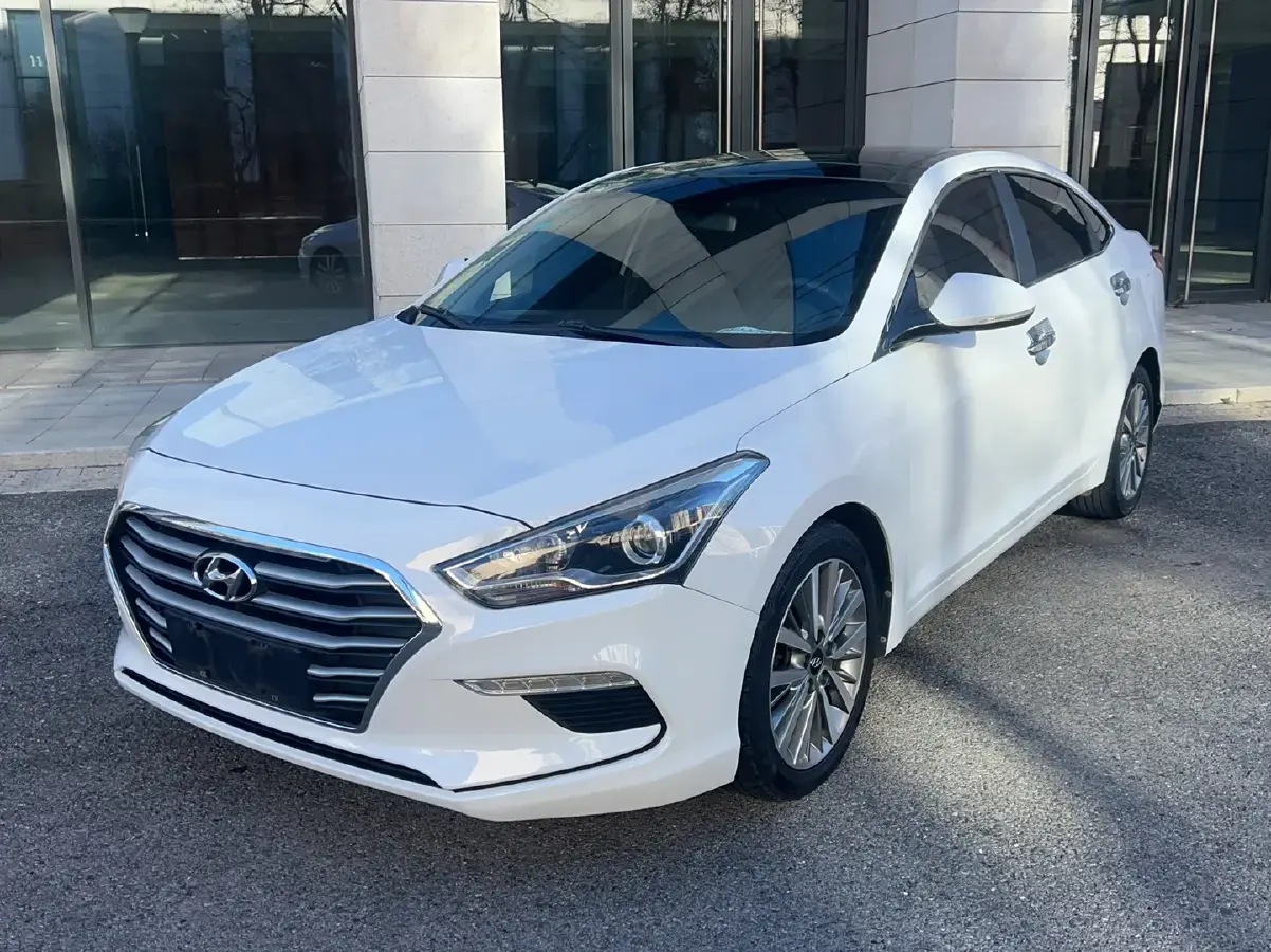 2017 Hyundai Mistra 1.8L 143HP L4 6AT