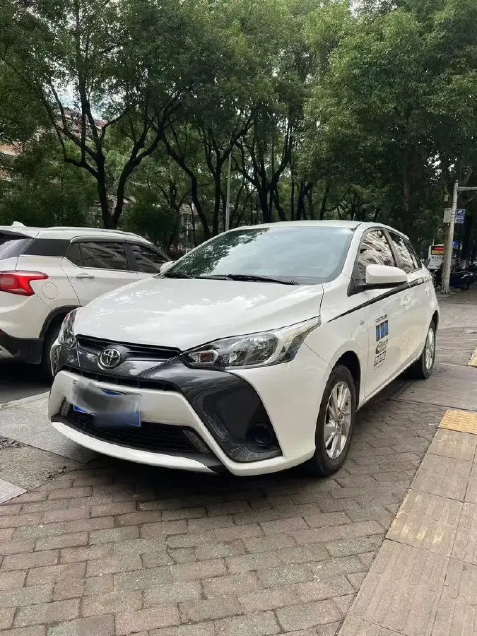 2016 Toyota Yaris L 1.5L 107HP L4 CVT