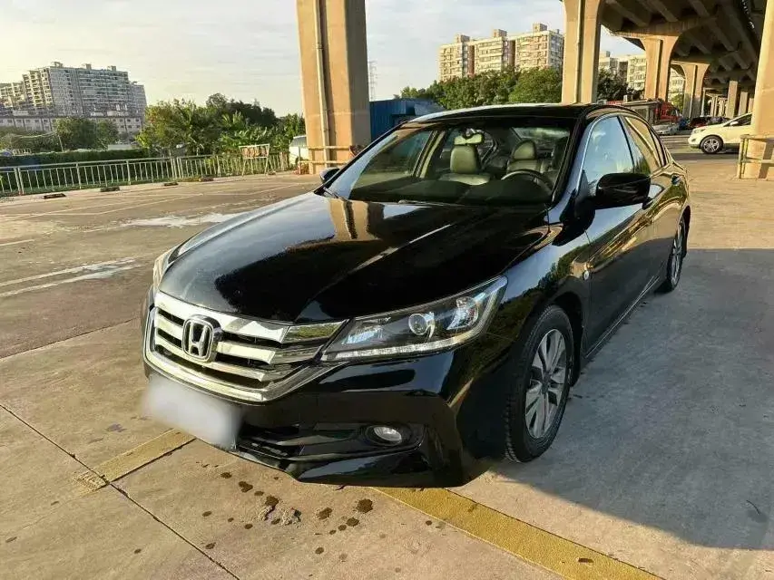 2015 Honda Accord 2.4L 186HP L4 CVT