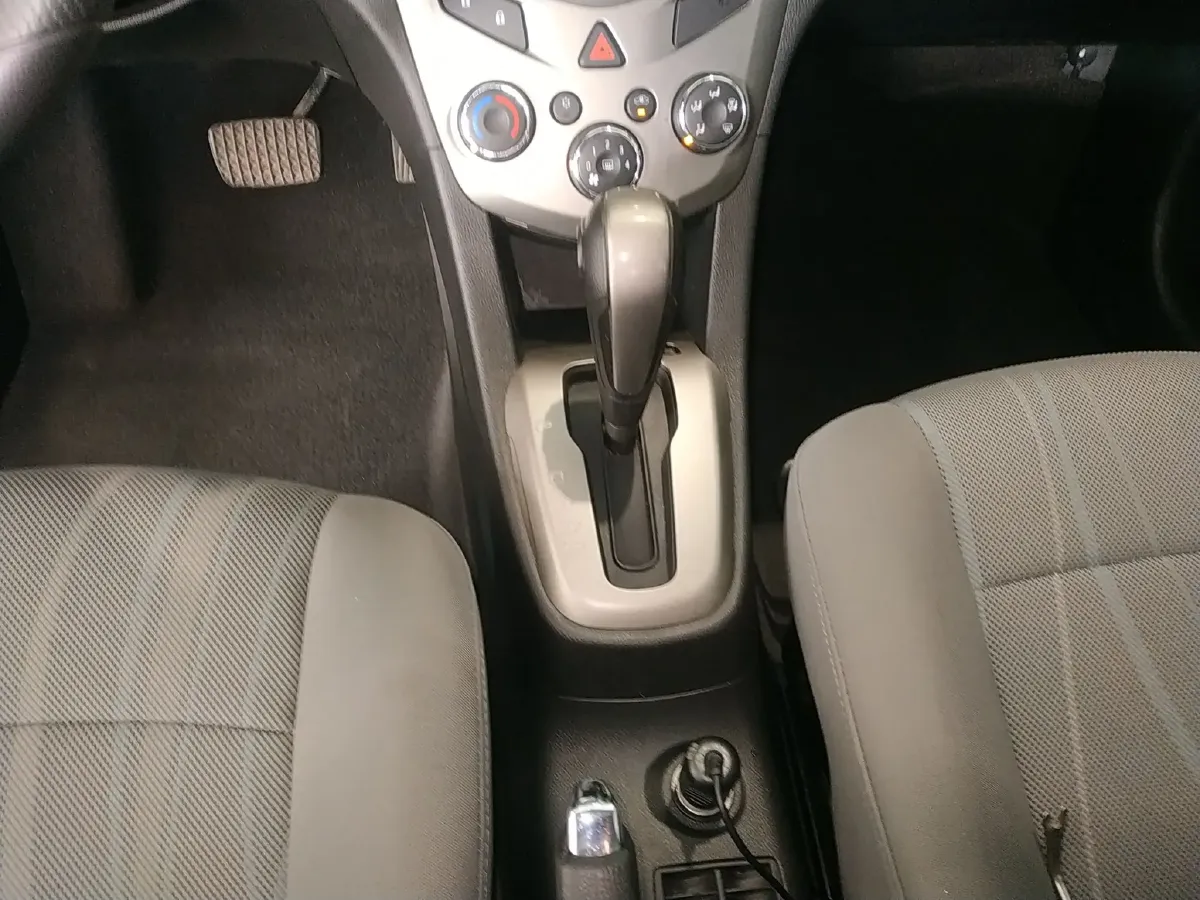 2014 Chevrolet Aveo 1.4L 103HP L4 6AT,autocango,china used car exporter,china ev exporter,chinese used car exporter,chinese used ev exporter