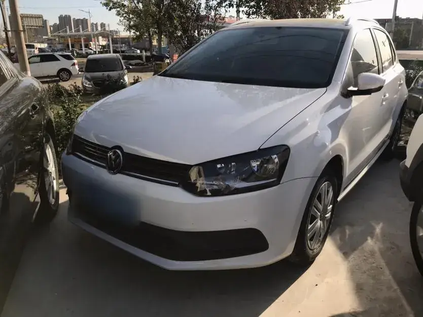 2016 Volkswagen Polo 1.4L 90HP L4 5MT