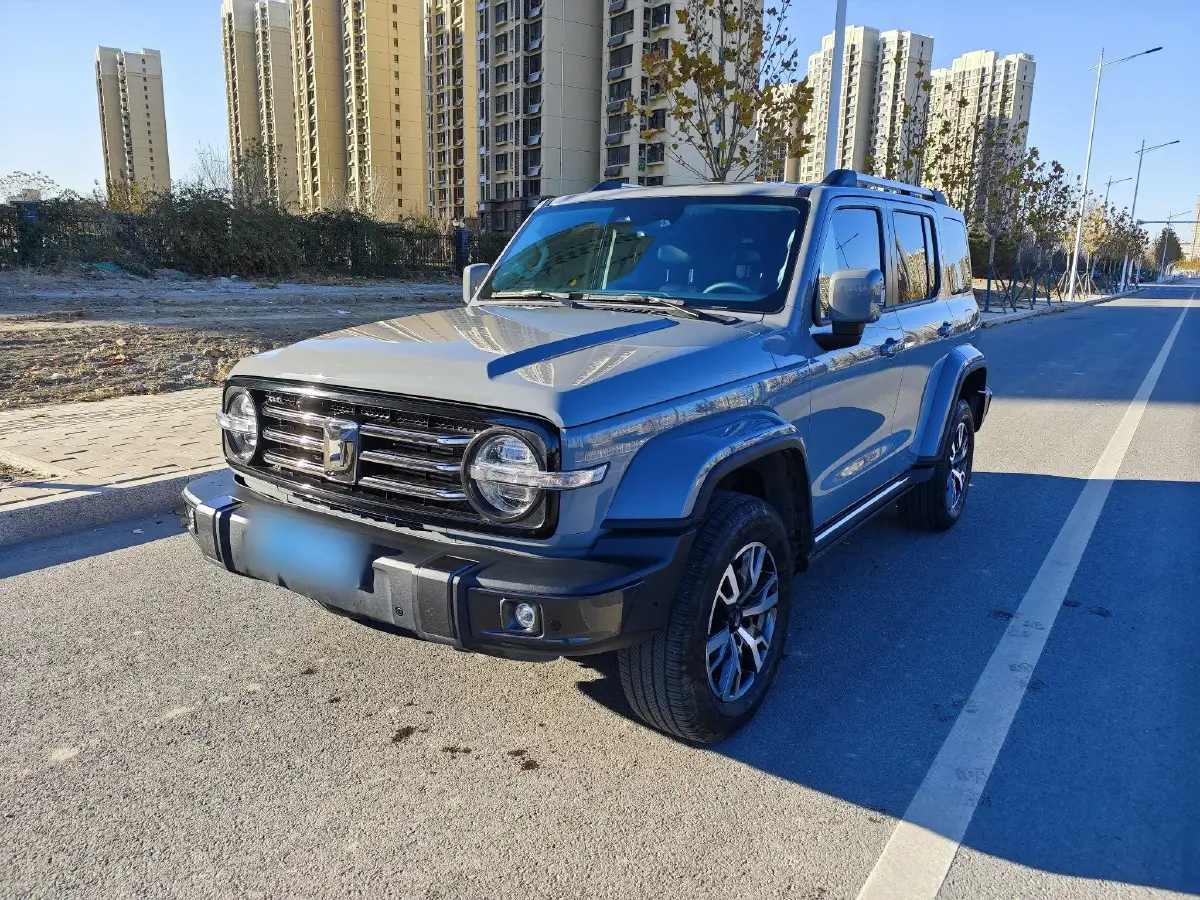 2023 Tank 300 2.0T 227HP L4 8AT