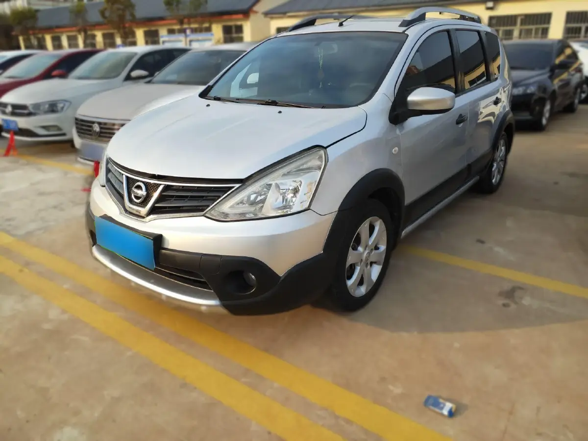 2013 Nissan Livina 1.6L 124HP L4 5MT