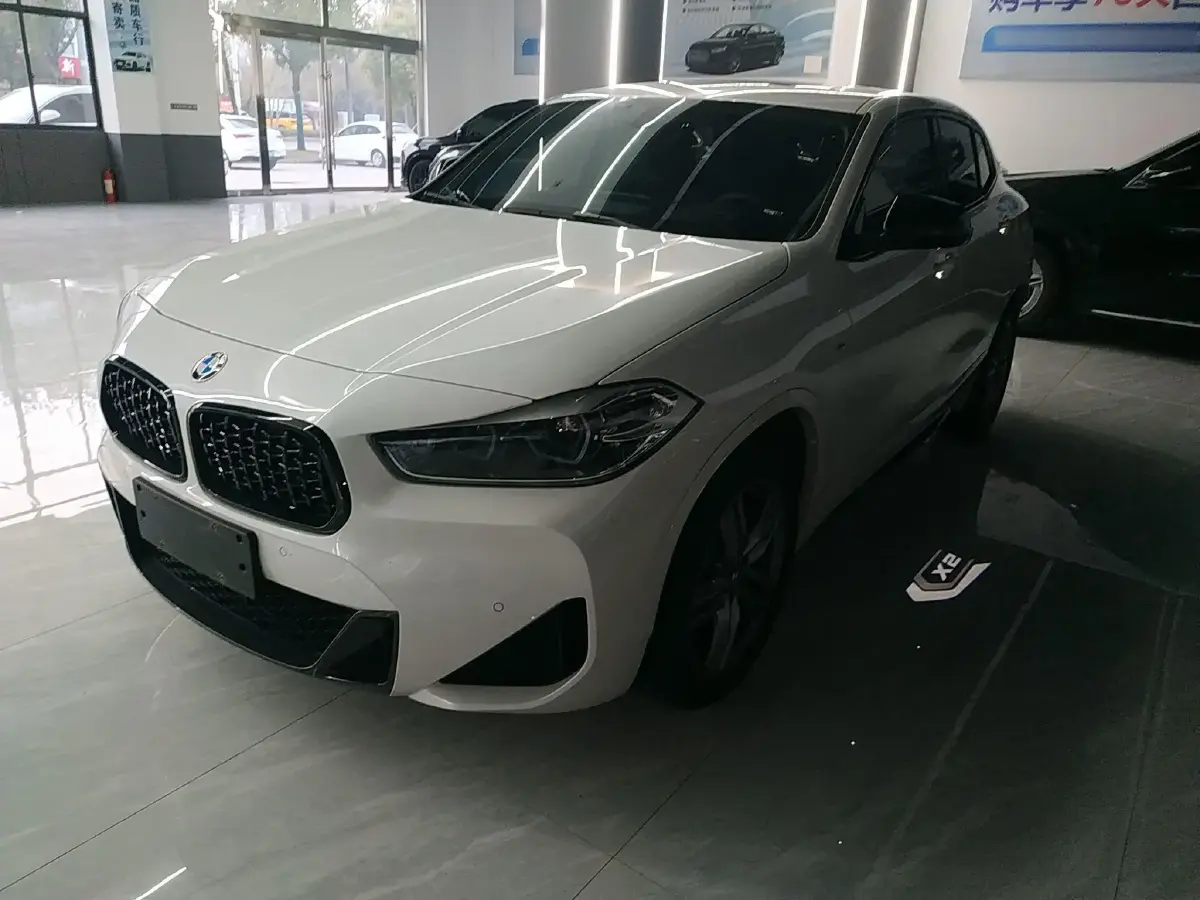 2023 BMW X2 2.0T 178HP L4 7DCT